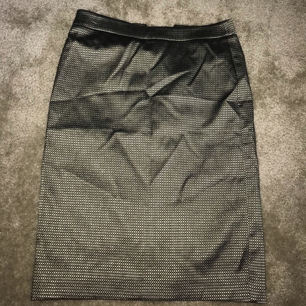 ANN TAYLOR black & gold pencil skirt